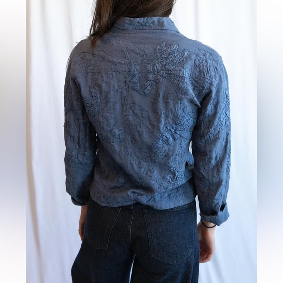 Chico’s Embroidered Button Down - Picture 2 of 7